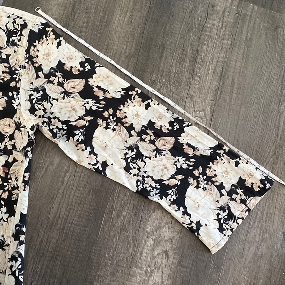 For Love And Lemons Floral Print Blouse Shirt In Cream And Black ~ Size L Large - Picture 7 of 7